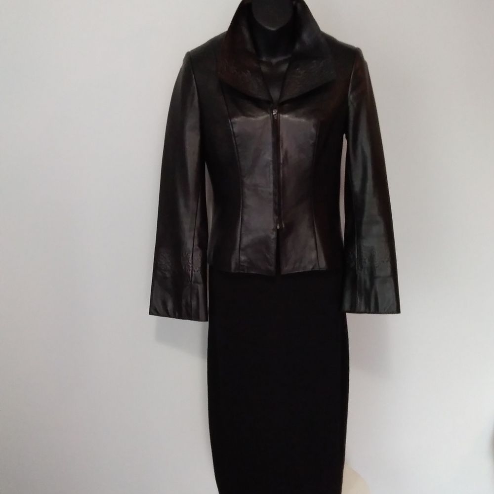 ⭐️Danier Leather Jacket - Picture 14 of 14